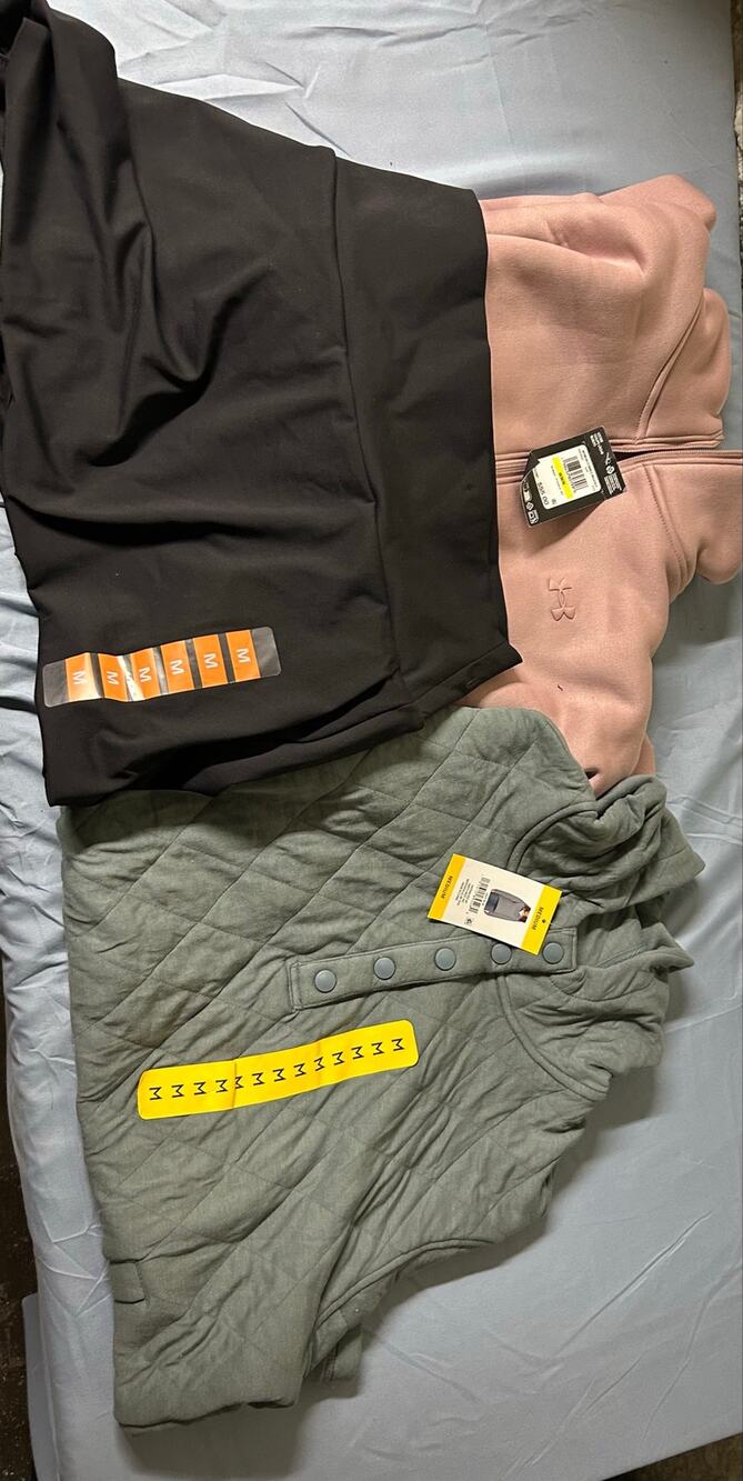 Women's Under Armour Hoodie MM Quilted Fleece Joggers Lot 3pc Medium NWT (WCB17)